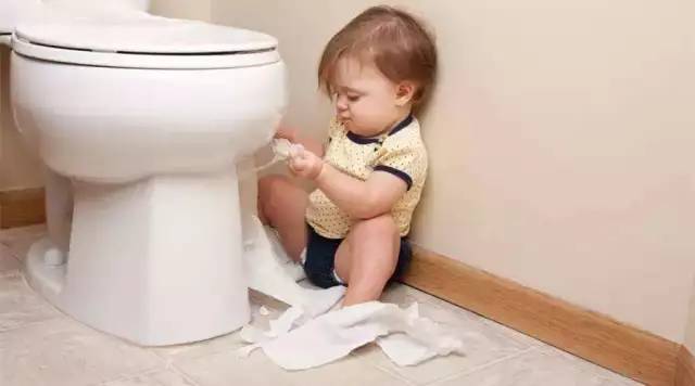 让小宝宝学会尿尿,怎样让一岁宝宝自己尿尿