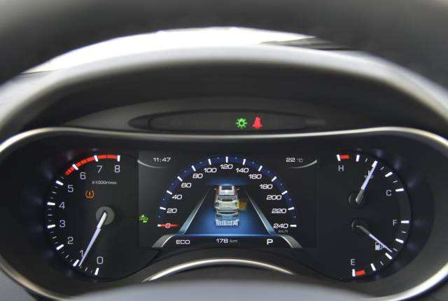 哈弗h8耗油真的高吗,哈弗h8不踩刹车也能启动