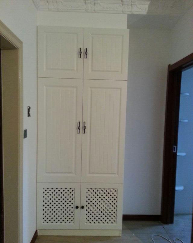 昆明未名城现代简约装修，打开衣柜吓了一跳，竟然藏了个卫生间！