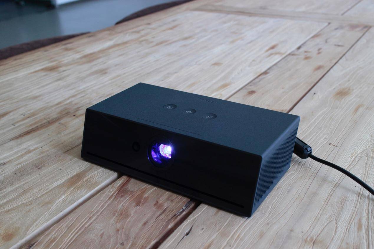 电影音乐打包带走！微鲸微投，弯道超车小米乐视