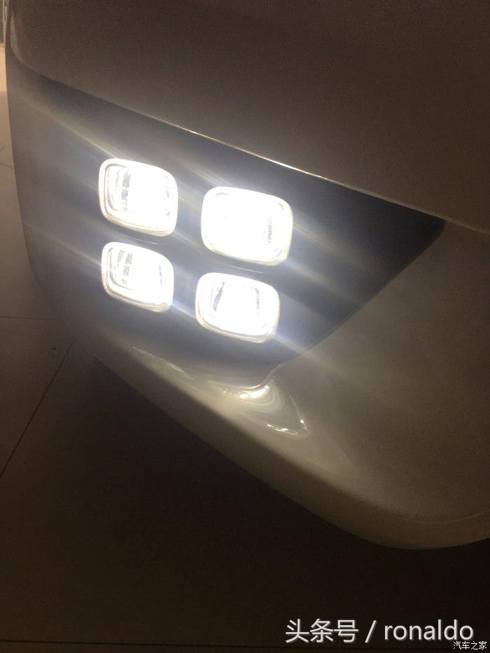 新款飞度原厂日行灯,飞度改装野马大灯套件没有日行灯