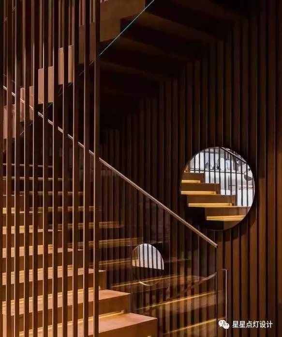 mcm旗舰店购物袋,mcm官方旗舰店包装怎么样