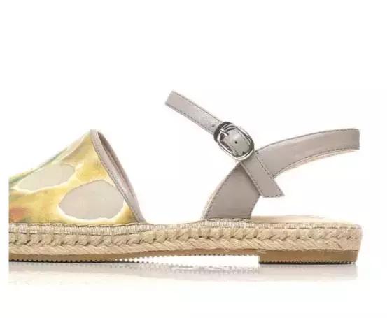 榛果深棕发色,臻果褐