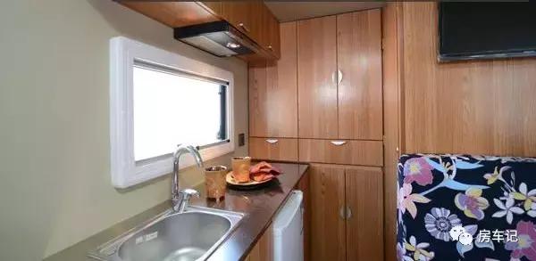 一汽佳宝b型房车,佳宝t80房车烟台