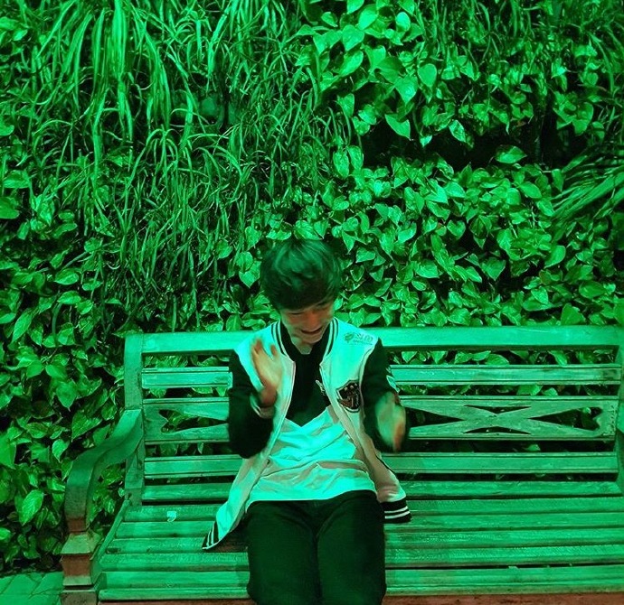 we战队背景图片,we战队微笑复出