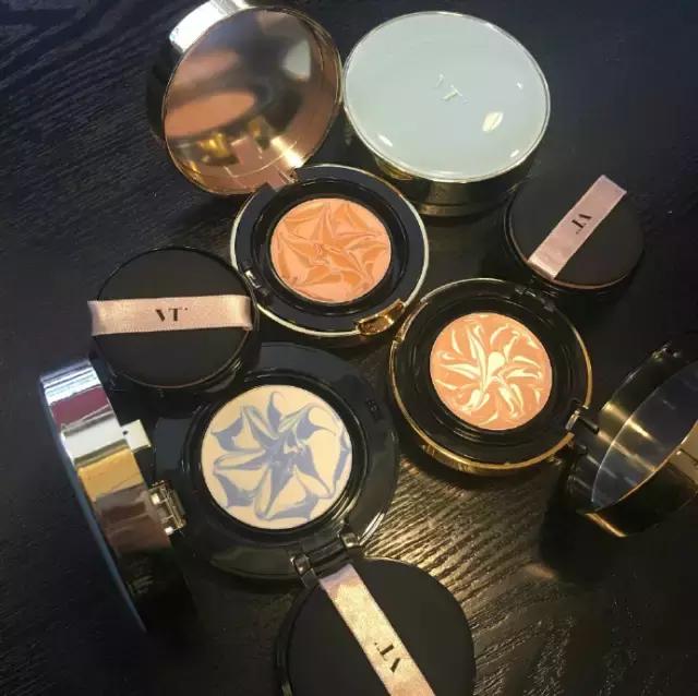 前方萌物来袭！今年最in的“口红包”用它搭配刚刚好