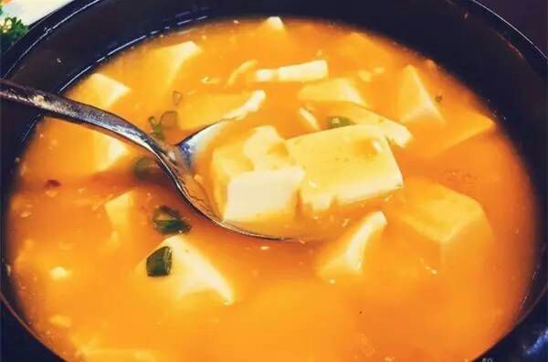 宁波南塘老街介绍,穿越百年的街市