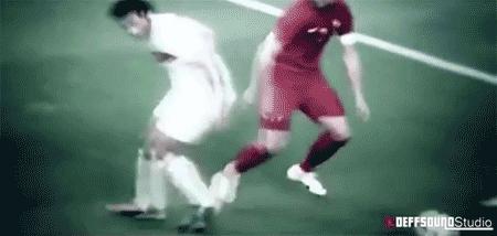 盘点绿茵场上的精彩集,比武打片还精彩的格斗比赛