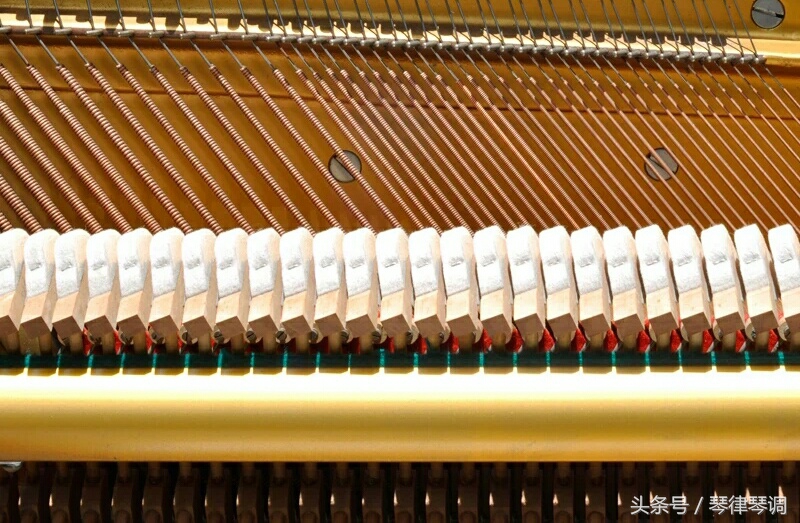 机械键盘重量怎么选,全配重键盘和钢琴的手感