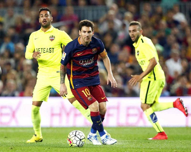 收藏几大高手,收藏世界足坛百大球星卡