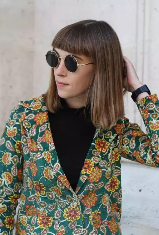 女明星把它宠上了天，一年四季走哪儿带它！