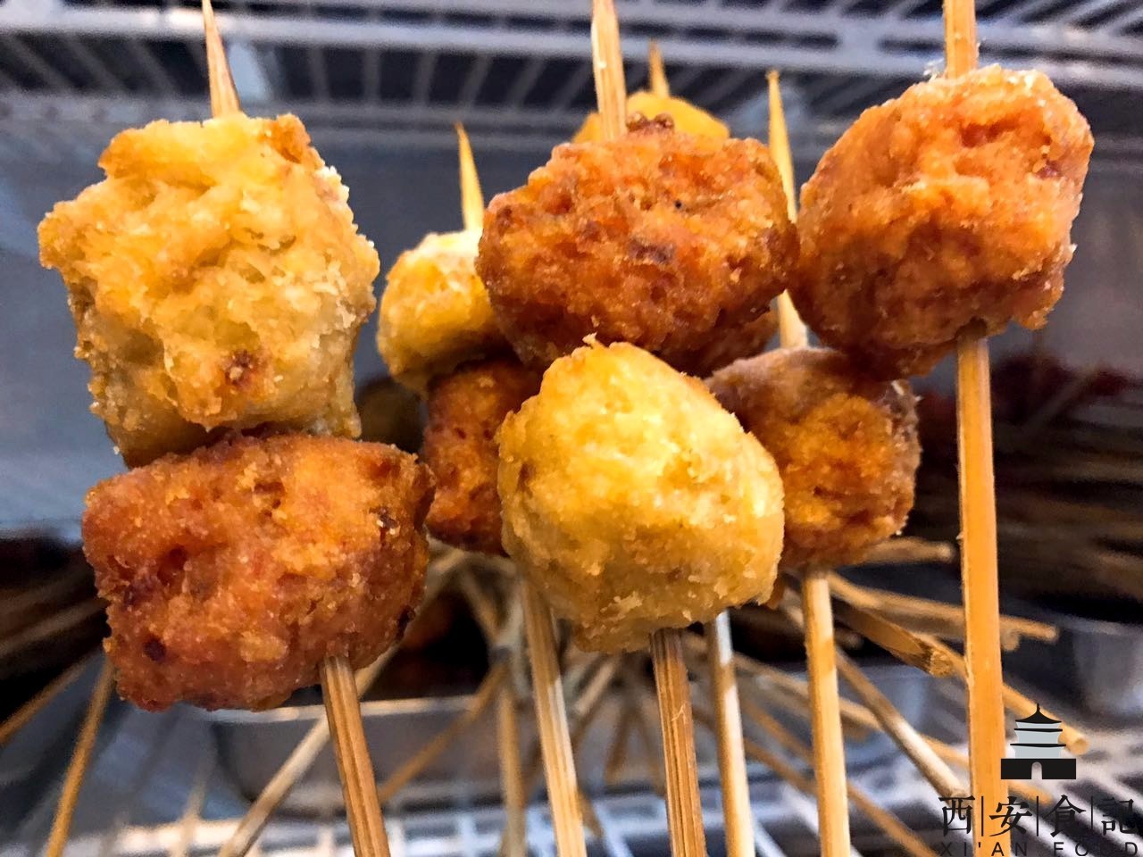 老字号的串串店太惊艳了来撸串啊,这家串串又好吃又便宜