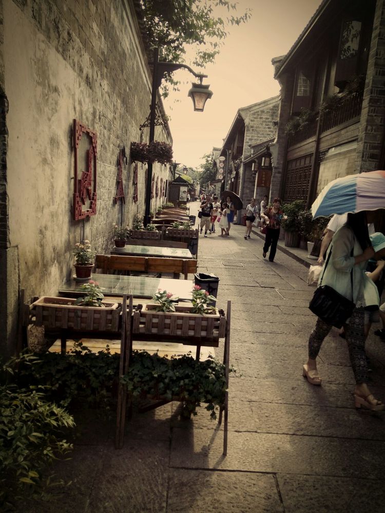 宁波南塘老街介绍,穿越百年的街市