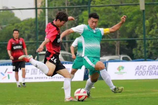 前武汉籍国脚助阵2017足球城超楚风合力3-2绝杀东风本田