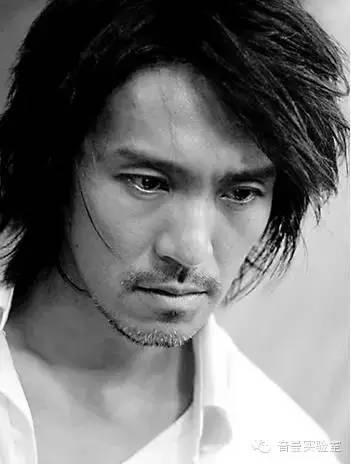 星爷爱情音乐,星爷忧伤音乐