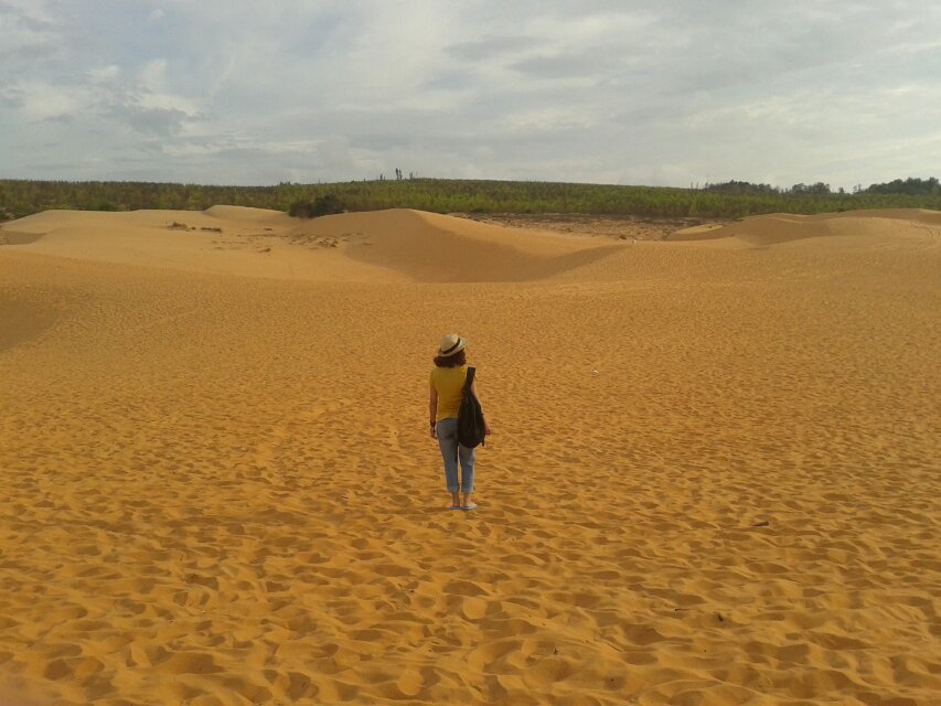 边旅行边打工出国,边打工边旅行