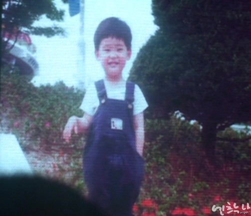 李钟硕小可爱,李钟硕iu童年照