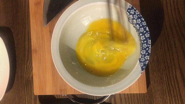 6张桌子,2个包厢,城南这家连导航都搜不到的私房小馆子,却藏着《食神》级别的蛋炒饭……