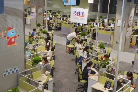 创新发展大数据,绘出智慧城市新画卷!这些年,观山湖区大数据产业发展成绩如何?