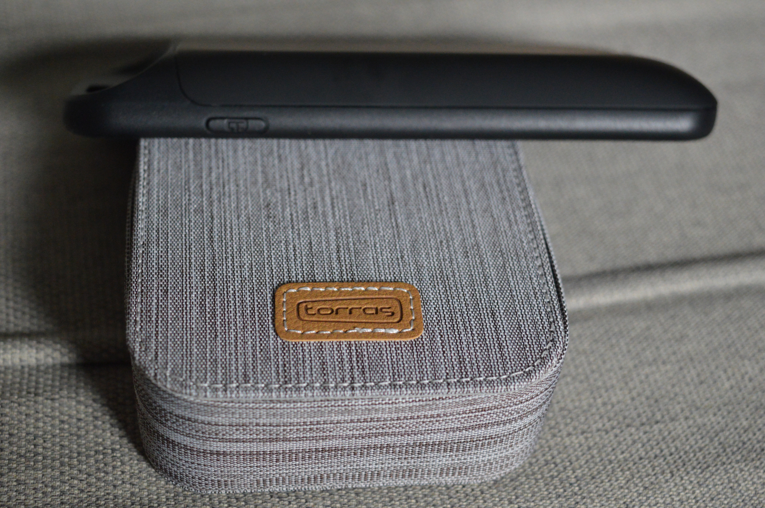 便携式苹果充电宝图拉斯,iphone充电宝图拉斯