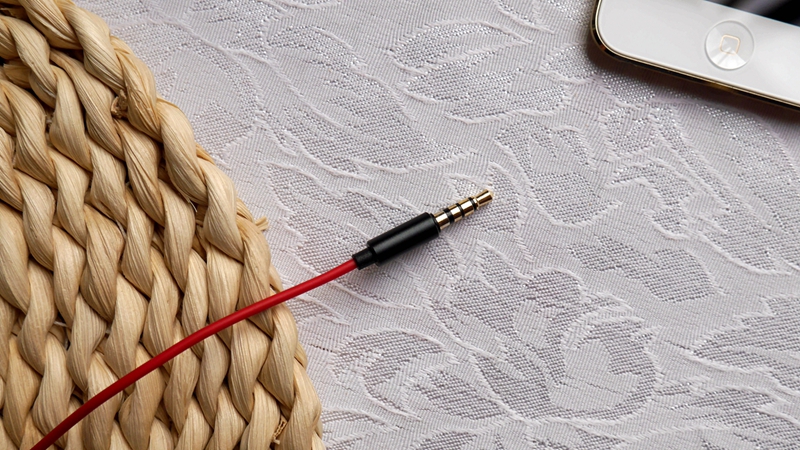 降噪耳机监听功能,降噪耳机入耳式有线监听