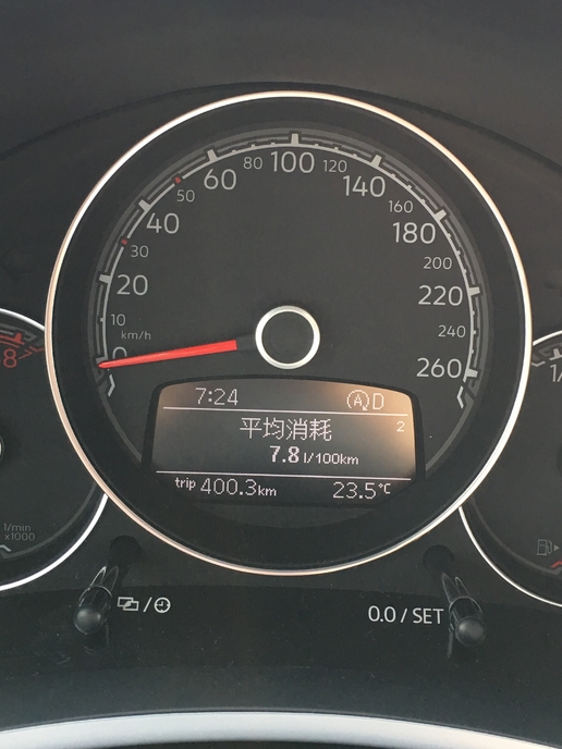 新到17年大众甲壳虫,14年大众甲壳虫白色驾驶感受