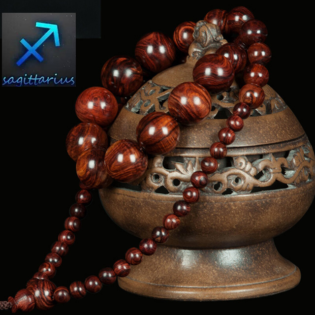 文玩中12生肖佩戴什么手串 (不同星座适合的文玩)