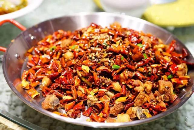 青岛老地方沸腾鱼馆,青岛沸腾鱼庄