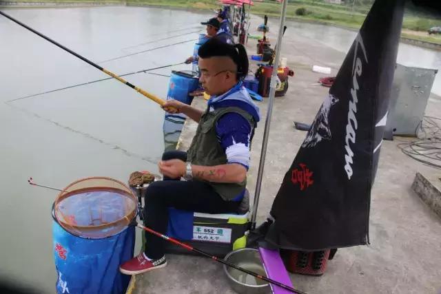 行营慈利X11战队，掐鱼比赛火爆上演