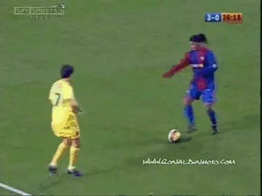 盘点绿茵场上精彩过人,比武打片还精彩的格斗比赛