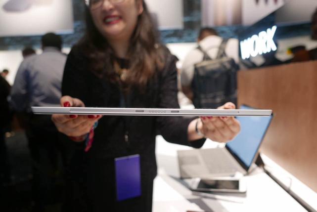 微软surfacepro4抖屏,微软surfacepro8拆机