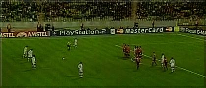 盘点绿茵场上精彩过人,比武打片还精彩的格斗比赛