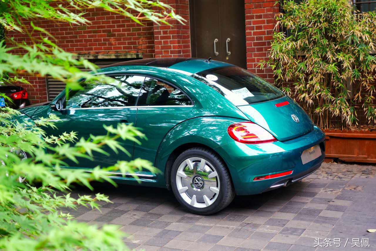 甲壳虫翡冷翠和竹篱绿区别,翡冷翠版甲壳虫图片