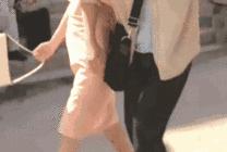 跑男团穿高跟鞋，李晨走不了路，鹿晗竟毫无违和感，美成了这样