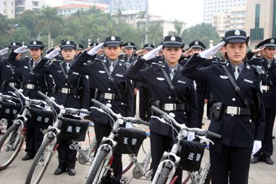 公安特警有编制的工资待遇,人民警察工资与法院工资