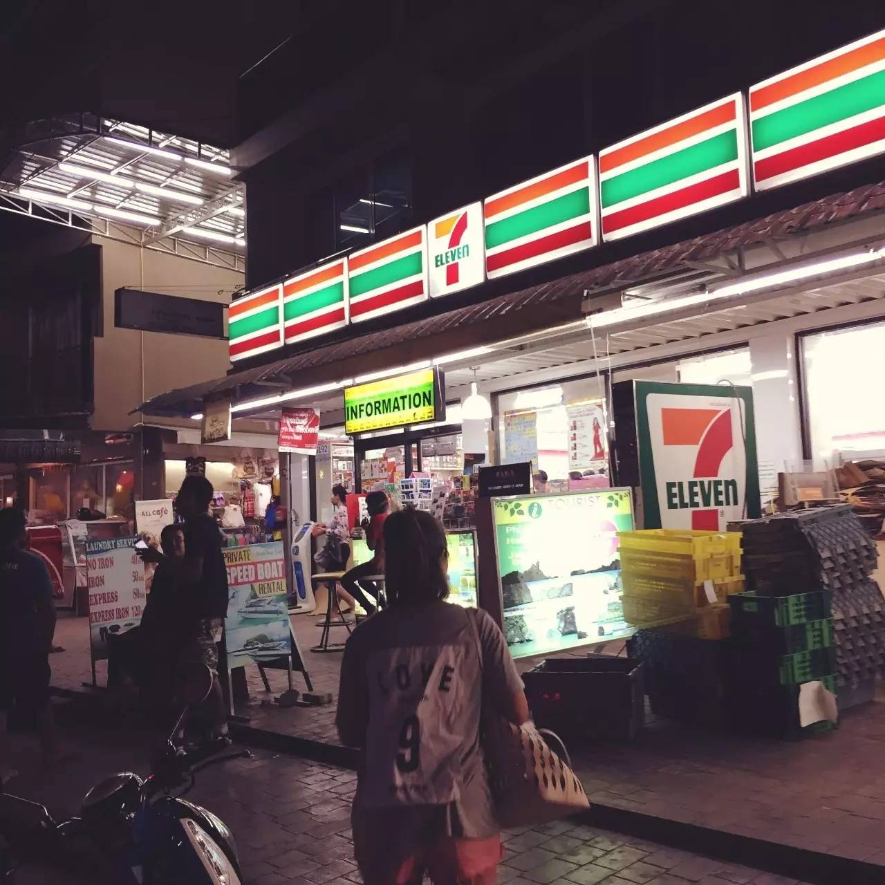 女性独自去旅行遇险,中国女孩独自去泰国遇到危险