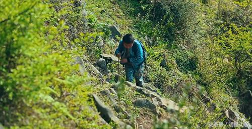 他是变形计里最有争议的主人公,变形计中最令人反感的父母