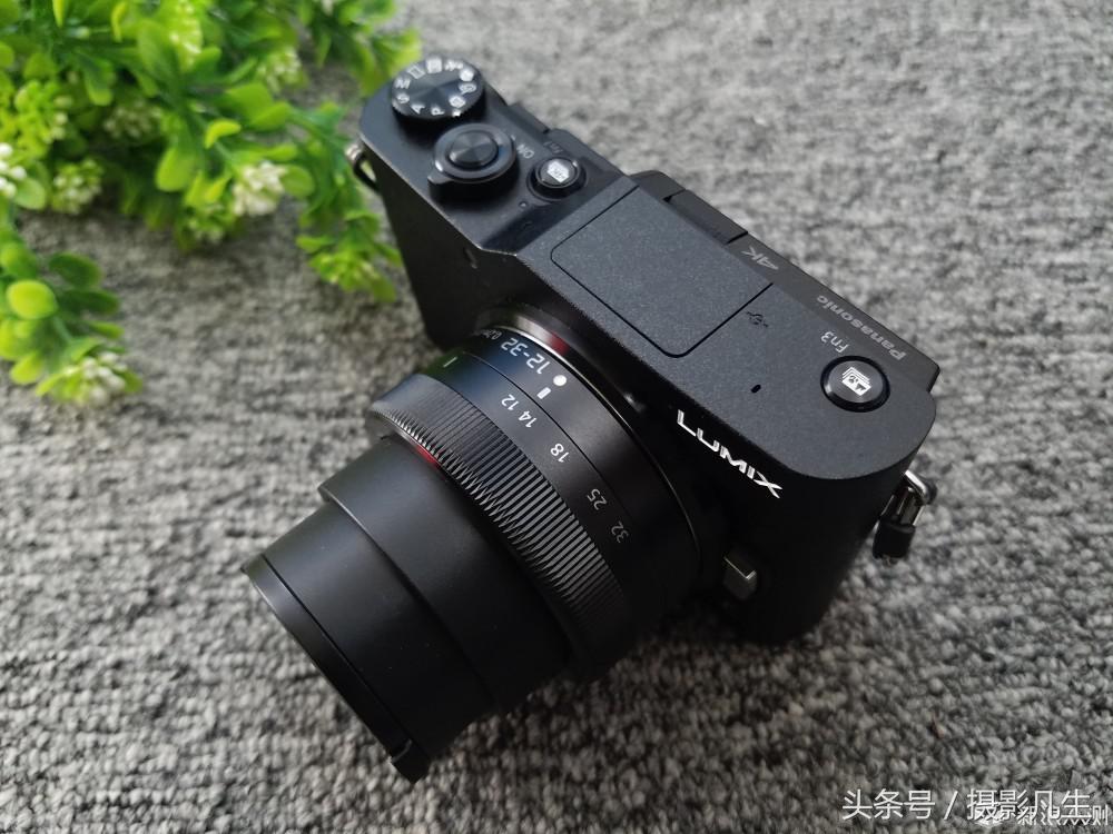 松下gf9可以自拍吗,带女朋友旅游拍照相机推荐