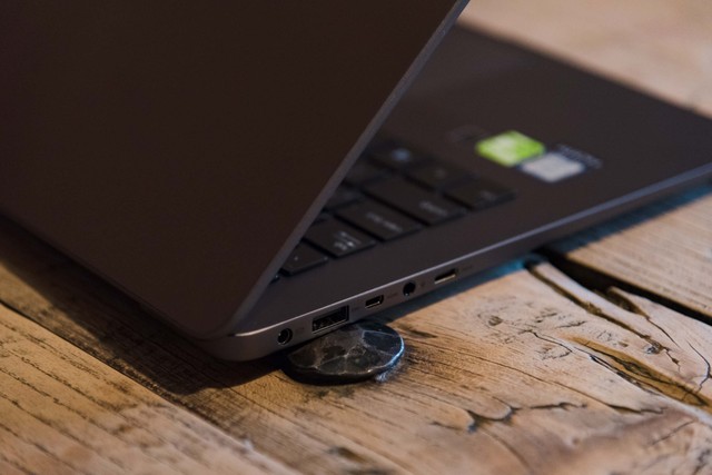 华硕灵耀u4000ui57200u,华硕灵耀u4100uq尊爵蓝