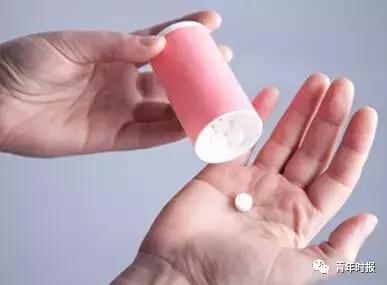 年轻女孩查出肠癌晚期医生惋惜,高中女孩患巨结肠