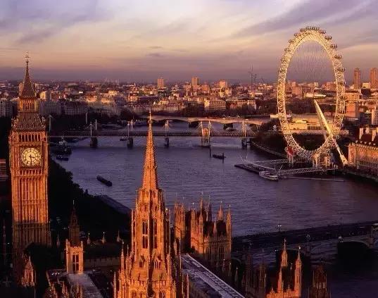 世界上有什么值得买的化妆品,历史上最值得买的化妆品