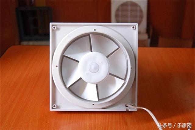 怎么样解决卫生间臭气熏天的味道,夏天卫生间一股霉臭是怎么回事