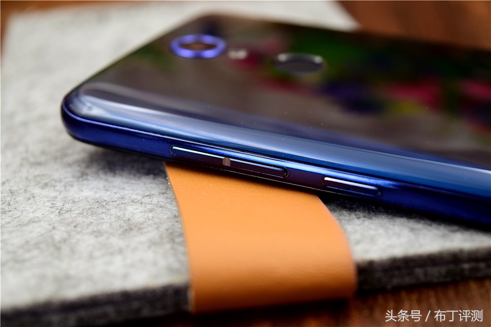 裸眼真能体验震撼出屏？这款裸眼3D手机告诉你答案！