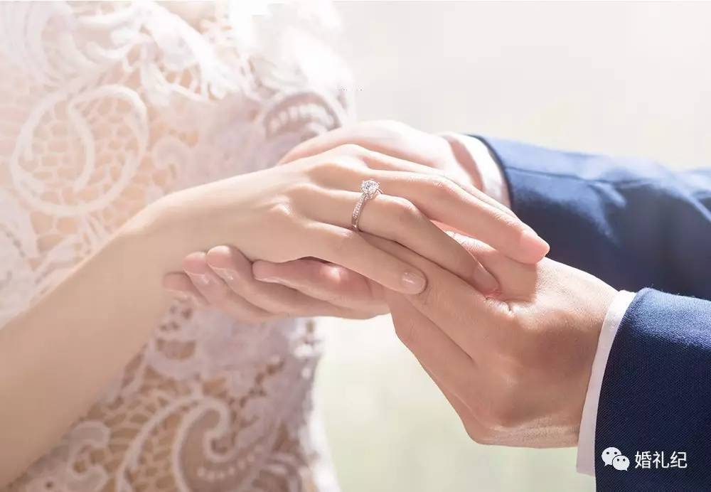 1克拉的蒂芙尼钻戒,1克拉定制裸钻什么价格