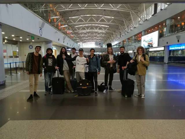 离京前夜，我们跟HolyBouncer约了顿二锅头