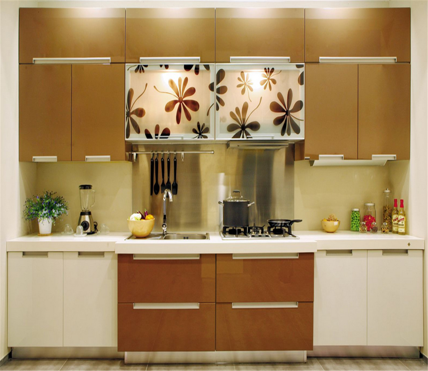 uv高光板为什么会变色,uv橱柜好不好