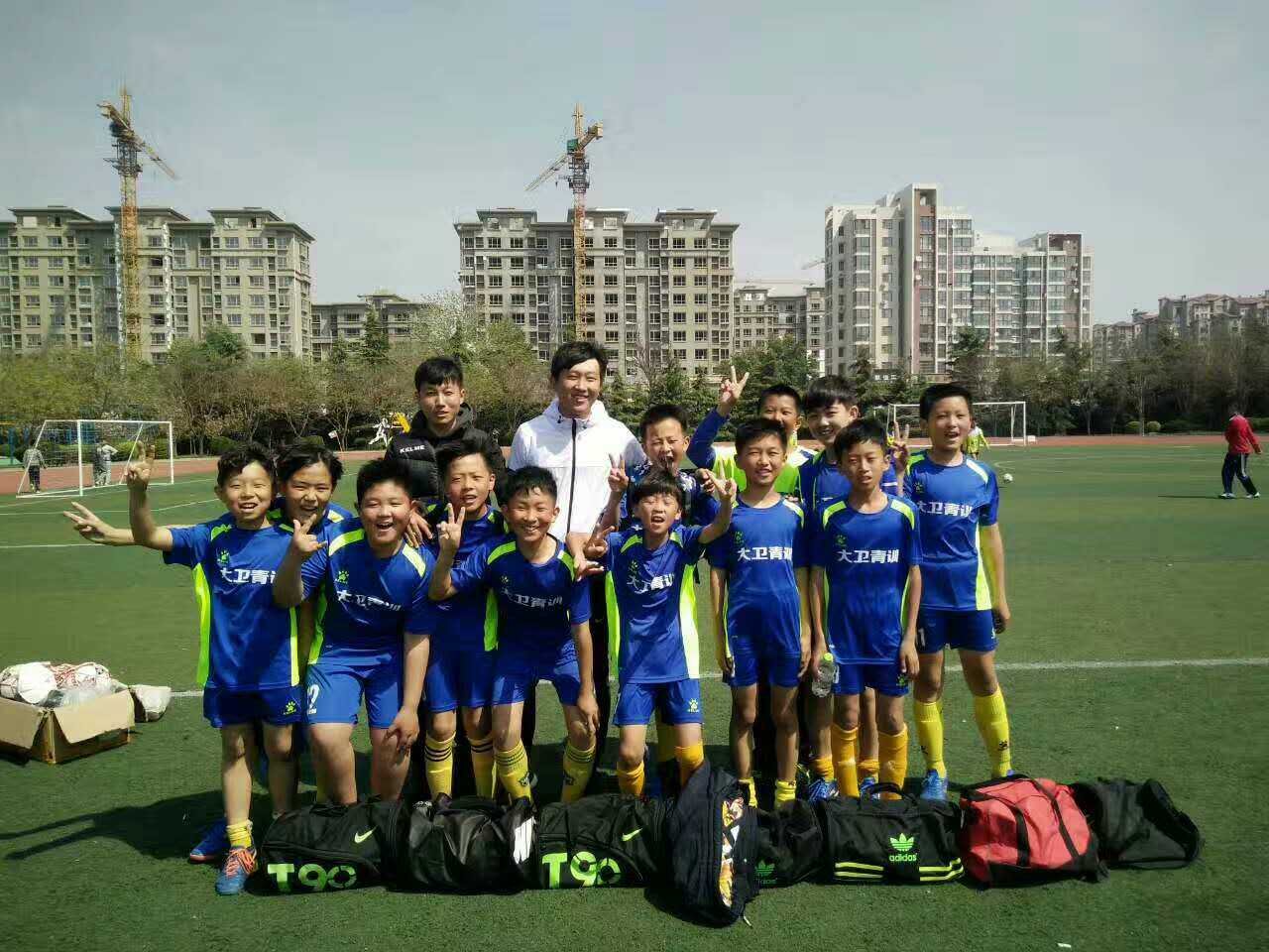 特大喜讯！胶州专一汽车与大卫青训签订合作协议