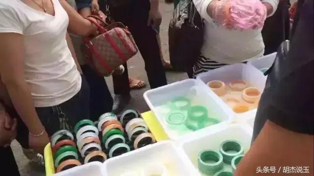 地下加工厂手镯靠谱吗,手镯店骗局