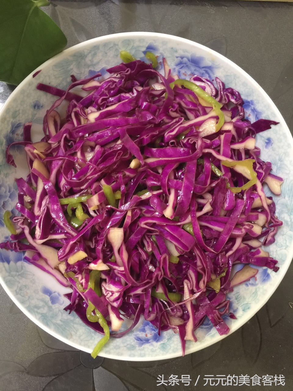 紫甘蓝怎样炒着好吃又简单,紫甘蓝怎么做又好吃又简单