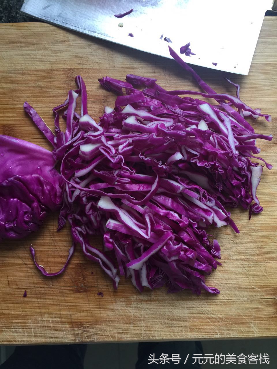 紫甘蓝怎样炒着好吃又简单,紫甘蓝怎么做又好吃又简单